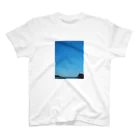 Haruki HorimotoのBlue sky in Chicago Regular Fit T-Shirt