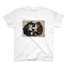 樽猫堂  安部円子の猫 「なかよし４匹」 Regular Fit T-Shirt