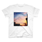 GNKのSetting sun スタンダードTシャツ