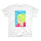 nakosukeの秘密の花園で遊ぶ女の子 Regular Fit T-Shirt