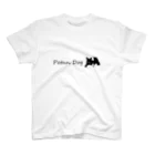 Petan Dogのペタンする黒の柴犬　(横) スタンダードTシャツ