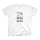 無彩色デザイン販売所のCalculator / 電卓 Regular Fit T-Shirt