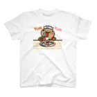 ザ・ワタナバッフルの邑南町ゆるキャラ：オオナン・ショウ『Yum Yum』 Regular Fit T-Shirt