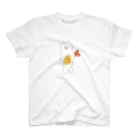 SUIMINグッズのお店の【中・フチあり】エビフライをさわやかに運ぶねこ Regular Fit T-Shirt