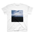 Seastripes official shopのヨコハマスイマーのデザイン Regular Fit T-Shirt