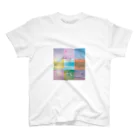 MARCHの浜辺のコラージュ Regular Fit T-Shirt