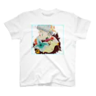 スミレのある女の子 Regular Fit T-Shirt