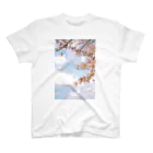 Tio Heartilの空と桜 Regular Fit T-Shirt