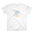 honeykiwiiのstay home love earth Regular Fit T-Shirt