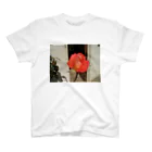 Rendez-vous à Tokyoランデヴーア　トウキョウのRose de bretagne ブルターニュの薔薇 Regular Fit T-Shirt