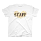 NaopachiのStaff（オレンジ） Regular Fit T-Shirt