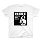 too muchの人間用の四角なHIKE Regular Fit T-Shirt