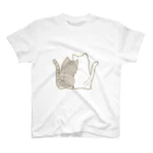 かわいいもののおみせ　いそぎんちゃくの仲良し猫の背中　サバ白&白 Regular Fit T-Shirt