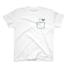 あずき缶のポケットにとまるシマエナガ スタンダードTシャツ