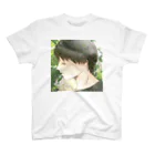 たまたまの横顔と薔薇 Regular Fit T-Shirt