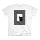 WAMI ARTの猫の窓(モノクロ) スタンダードTシャツ