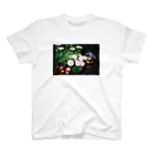 Yukaのベランダのお花畑 Regular Fit T-Shirt