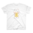 kumanekonomoriのお星さまぎゅっとのくまねこ(フチアリ) Regular Fit T-Shirt