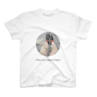 happyMan shopのThis is not a pair of shoes Regular Fit T-Shirt