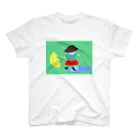 mikitoartの水で遊ぶ女の子 Regular Fit T-Shirt