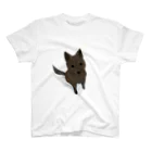 くろげちゃまじりの見上げる甲斐犬 Regular Fit T-Shirt