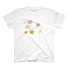 annahannaのフラワーガーデン Regular Fit T-Shirt