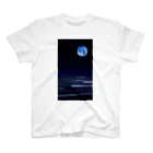 lindalinの月夜の海 Regular Fit T-Shirt