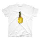 ShotaMiyakeの果物の断面図シリーズの写真(パイナップル) スタンダードTシャツ