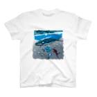 油絵描きの小物売り場のスカンジナビアの海のお散歩 Regular Fit T-Shirt