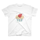 なてぃ子.  ハムスターのカップケーキに乗るハムスター（パールホワイト） スタンダードTシャツ