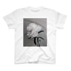 _unknownのWhite peony_3 Regular Fit T-Shirt