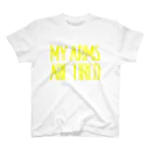 うつぼショップ！のMY ARMS ARE TIRED(黄色) Regular Fit T-Shirt