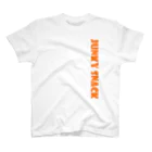 SNACKSのJUNKY SNACK 006縦 Regular Fit T-Shirt