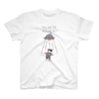 piggyのUFOと女の子(色付) Regular Fit T-Shirt