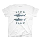 gemgemshopの同じ鮫 (SAME SAME) Regular Fit T-Shirt