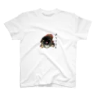 アニマルカフェ　The zoo &猛禽屋中部の狂犬ペキニーズ😈 Regular Fit T-Shirt