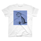 お花屋さんの雪に気がつく猫 Regular Fit T-Shirt