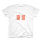 Tなかのロングスカートの女の子 Regular Fit T-Shirt