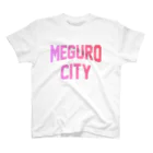 JIMOTOE Wear Local Japanの目黒区 MEGURO CITY ロゴピンク Regular Fit T-Shirt