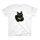 小鳥と映画館のお目目クリクリ黒猫 Regular Fit T-Shirt