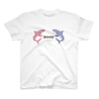 さかたようこ / サメ画家のサメさんたちの #ソーシャルディスタンス | ほわほわcolor Regular Fit T-Shirt