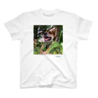 🥱のとびだす犬 ロゴ入り Regular Fit T-Shirt