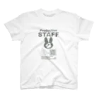 Sigachan-goのはこちゃんとお友達 こいつがやりましたTシャツ Regular Fit T-Shirt