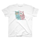 多分ねこの遠くを見るちびにゃん達(ターコイズピンク) スタンダードTシャツ