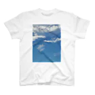 青い空の青空と雲 スタンダードTシャツ