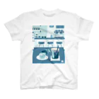 Teal Blue Coffeeのアイスコーヒーをどうぞ　～常連さんの指定席～ スタンダードTシャツ