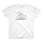 AKIRAMBOWのSpoiled Rabbit Stick / あまえんぼうさちゃん くっつき  Regular Fit T-Shirt