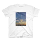 pm11:38の飛行機雲 Regular Fit T-Shirt