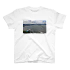 ももたんの広大な湖 Regular Fit T-Shirt