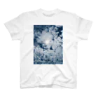 いつかの景色のBlue Moon Sky Regular Fit T-Shirt